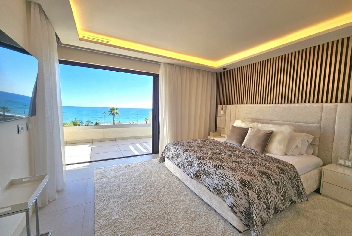 New Golden Mile Estepona townhouse 4 Bedrooms