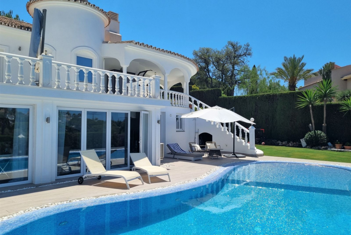 Elviria Marbella villa 5 Bedrooms