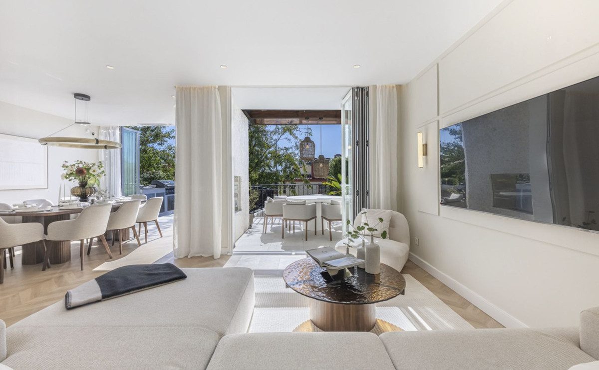 Marbella Golden Mile Marbella townhouse 5 Bedrooms