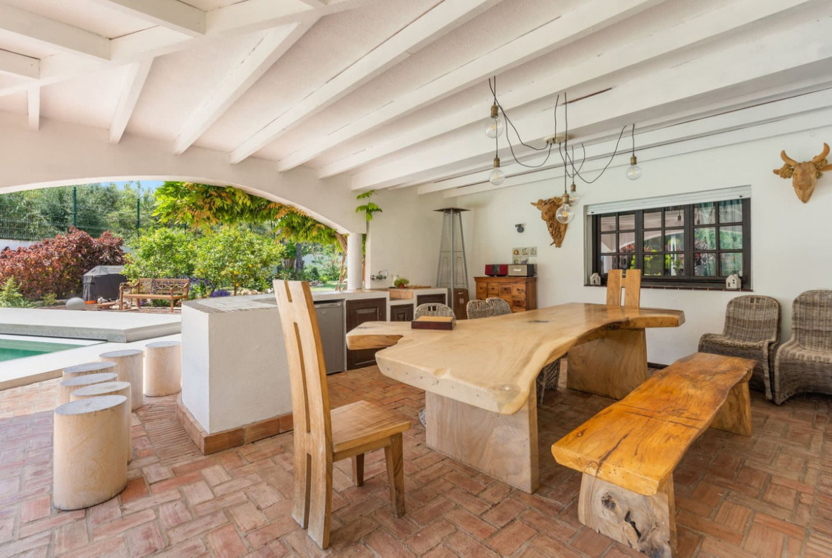 Guadalmina Baja San Pedro Alcantara villa 4 Bedrooms