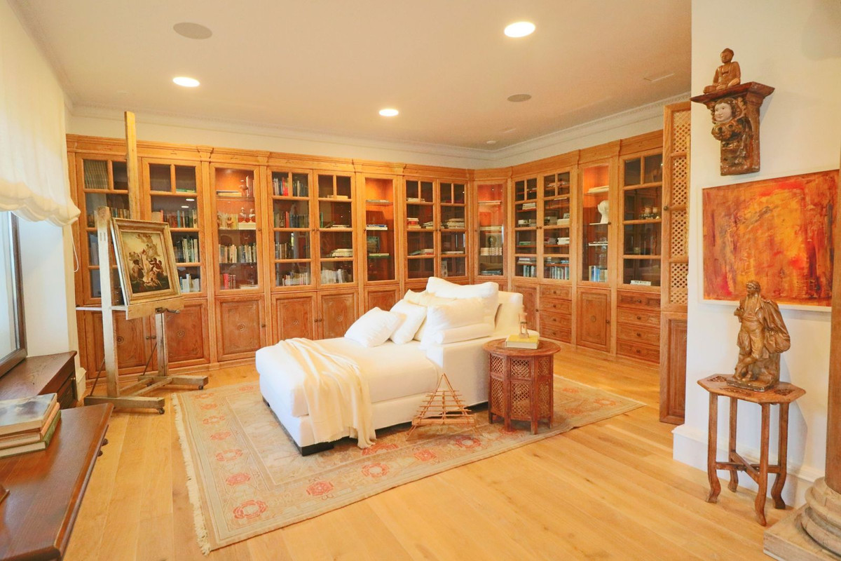 luxo-estate-3 La Mairena Marbella country-house 7 Bedrooms