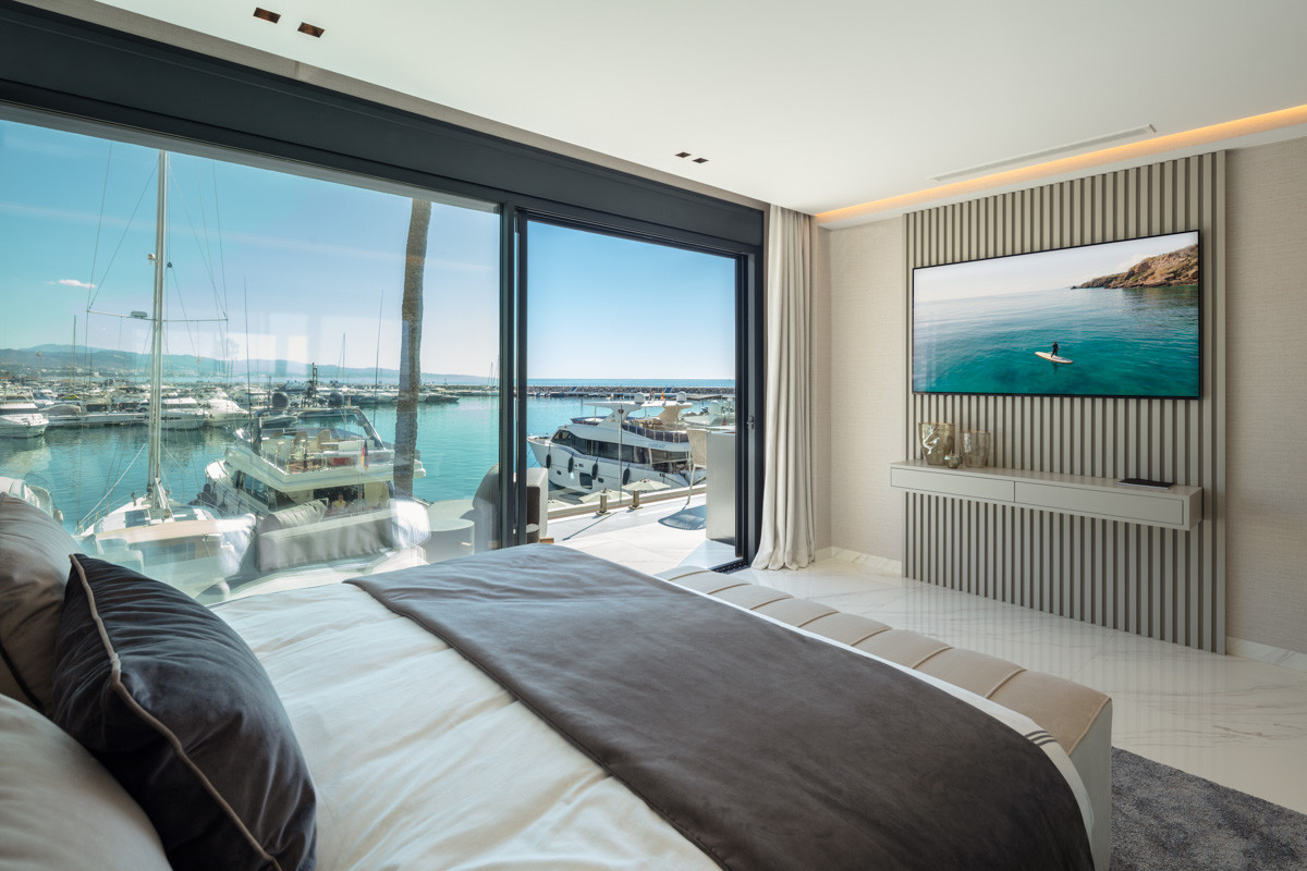 Puerto Banus Marbella apartment 3 Bedrooms