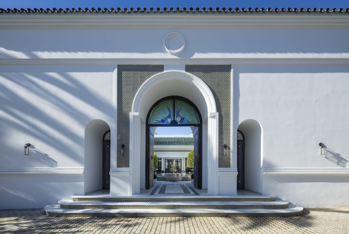 Nueva Andalucia Marbella villa 12 Bedrooms