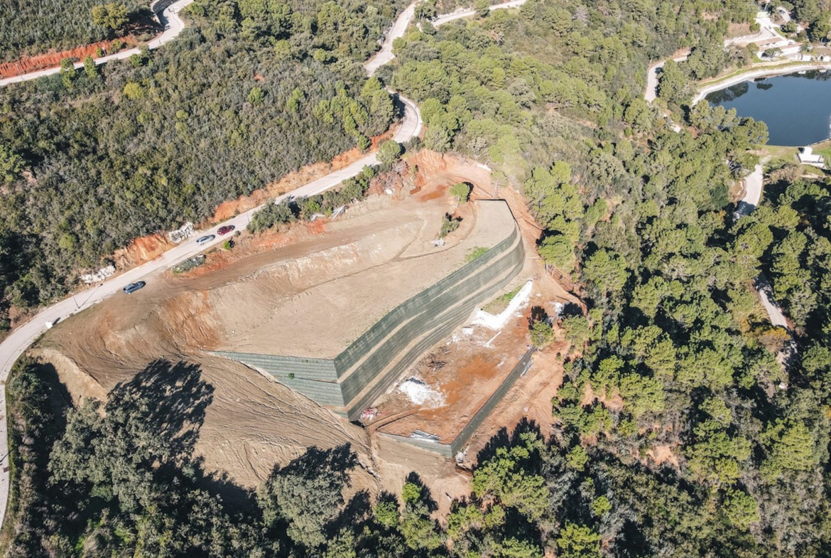 Monte Mayor Benahavis plot  Bedrooms