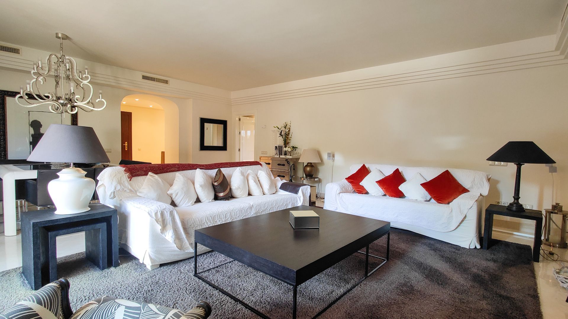 Nueva Andalucia Marbella penthouse 3 Bedrooms