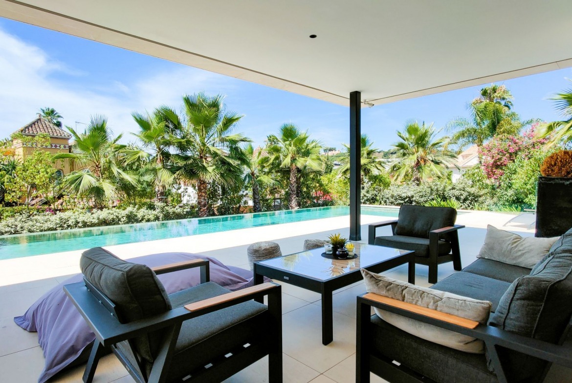 Nueva Andalucia Marbella villa 6 Bedrooms