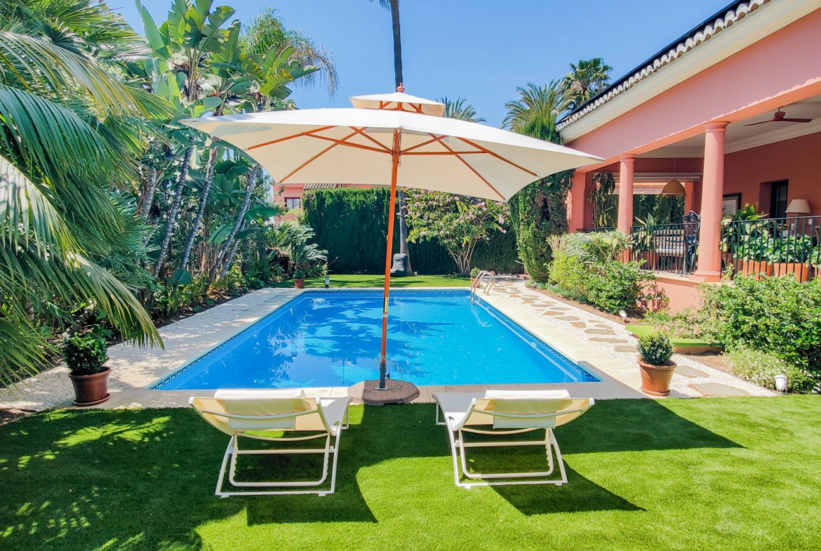 Marbella Golden Mile Marbella villa 5 Bedrooms