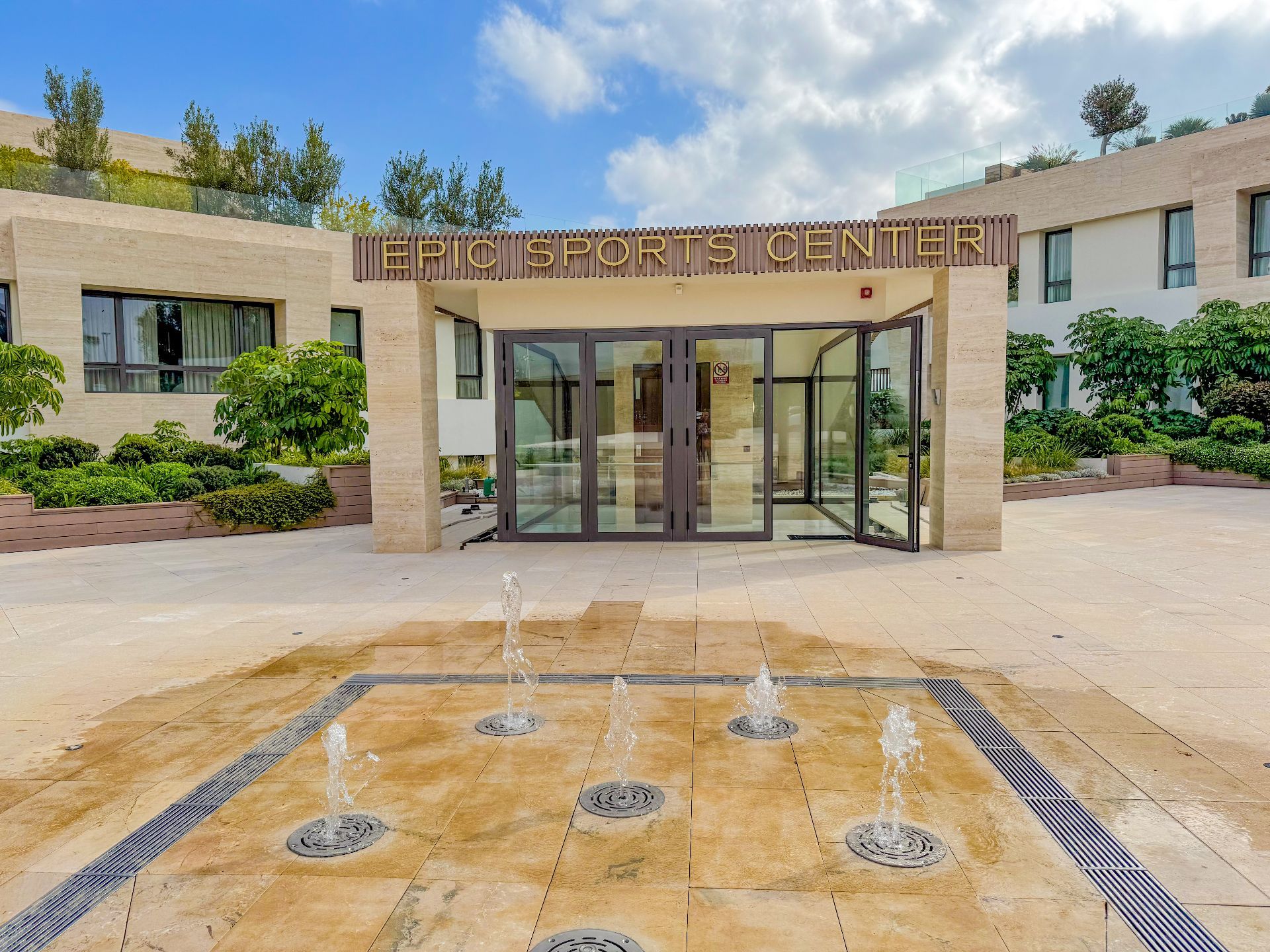 luxo-estate-3 Marbella Golden Mile Marbella apartment 5 Bedrooms