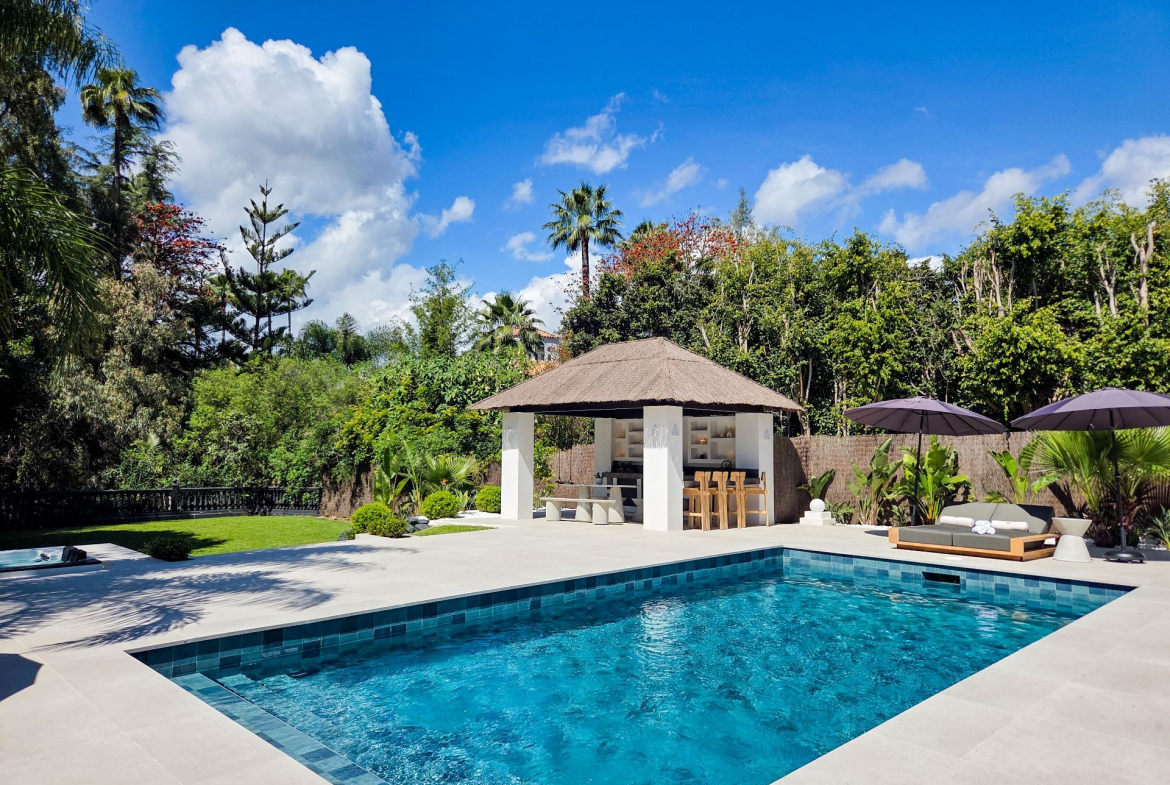 Nueva Andalucia Marbella villa 5 Bedrooms