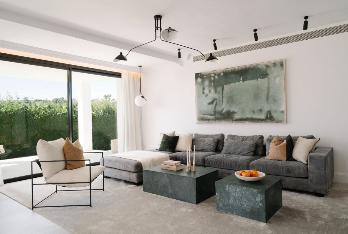 Nueva Andalucia Marbella villa 5 Bedrooms