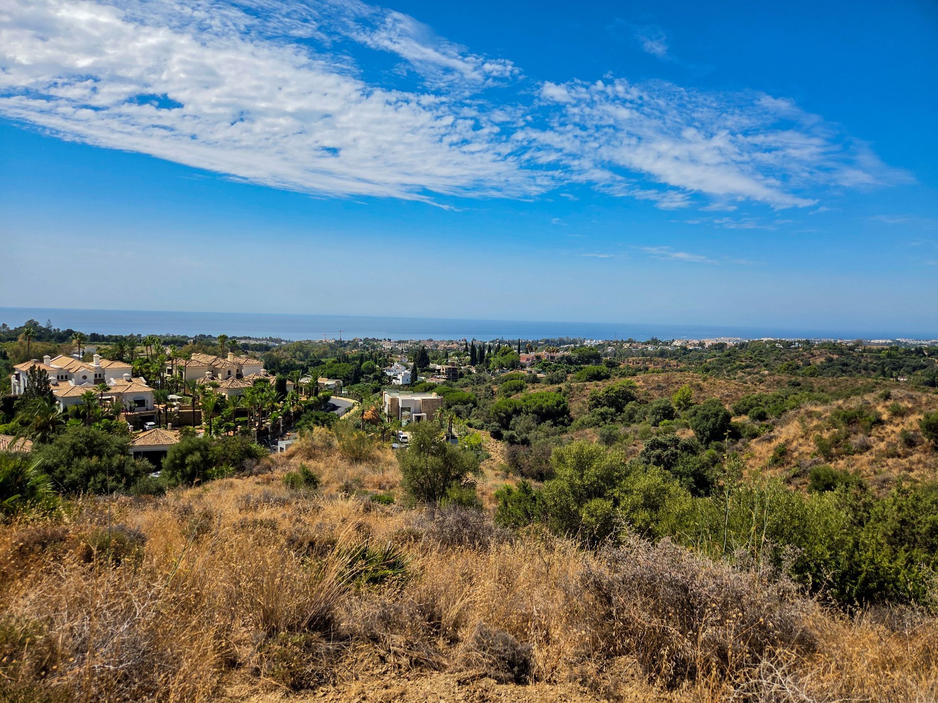 luxo-estate-3 Marbella plot Bedrooms