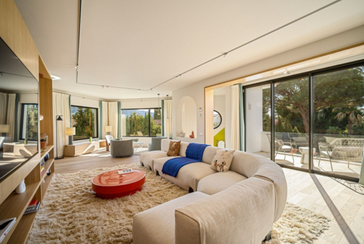 Nueva Andalucia Marbella villa 4 Bedrooms