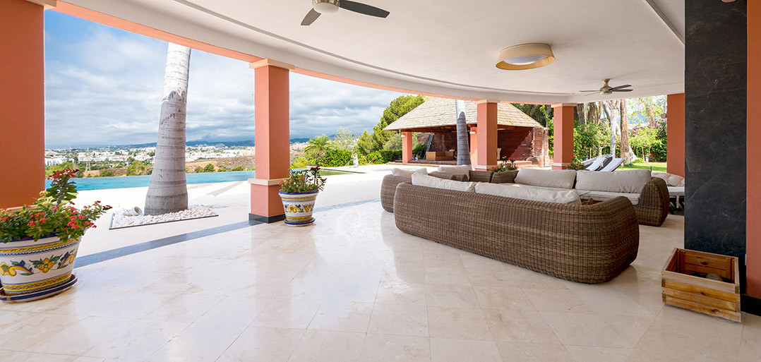 Estepona villa 8 Bedrooms