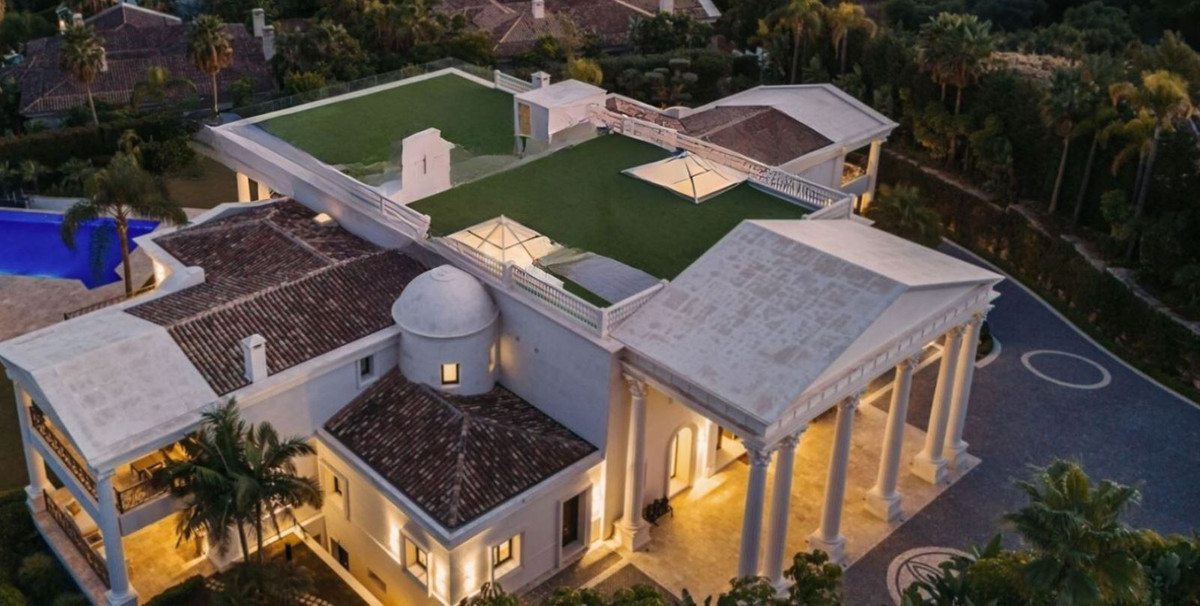 Award-Winning Luxury Mansion in Sierra Blanca