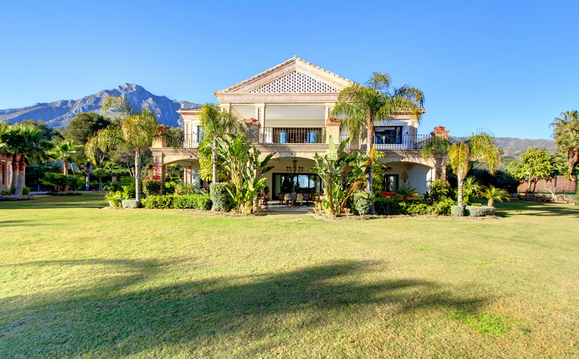 Marbella villa 6 Bedrooms