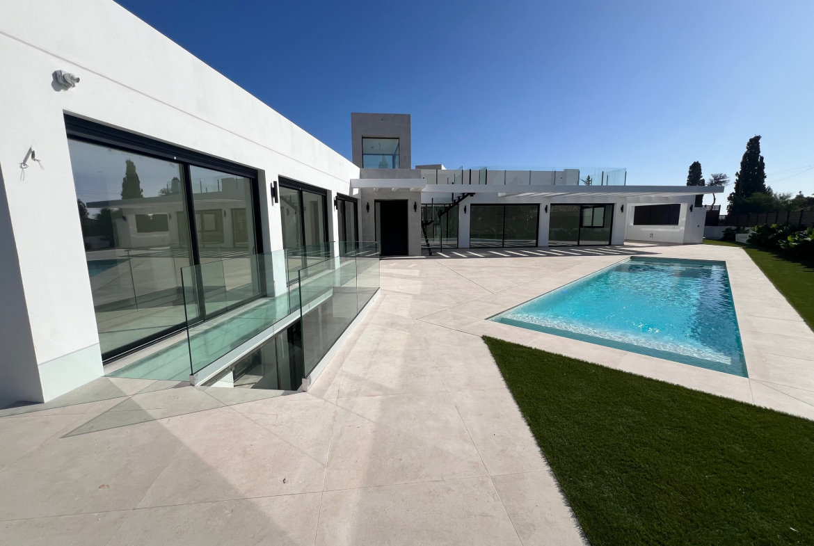 Las Lagunas de Mijas villa 5 Bedrooms