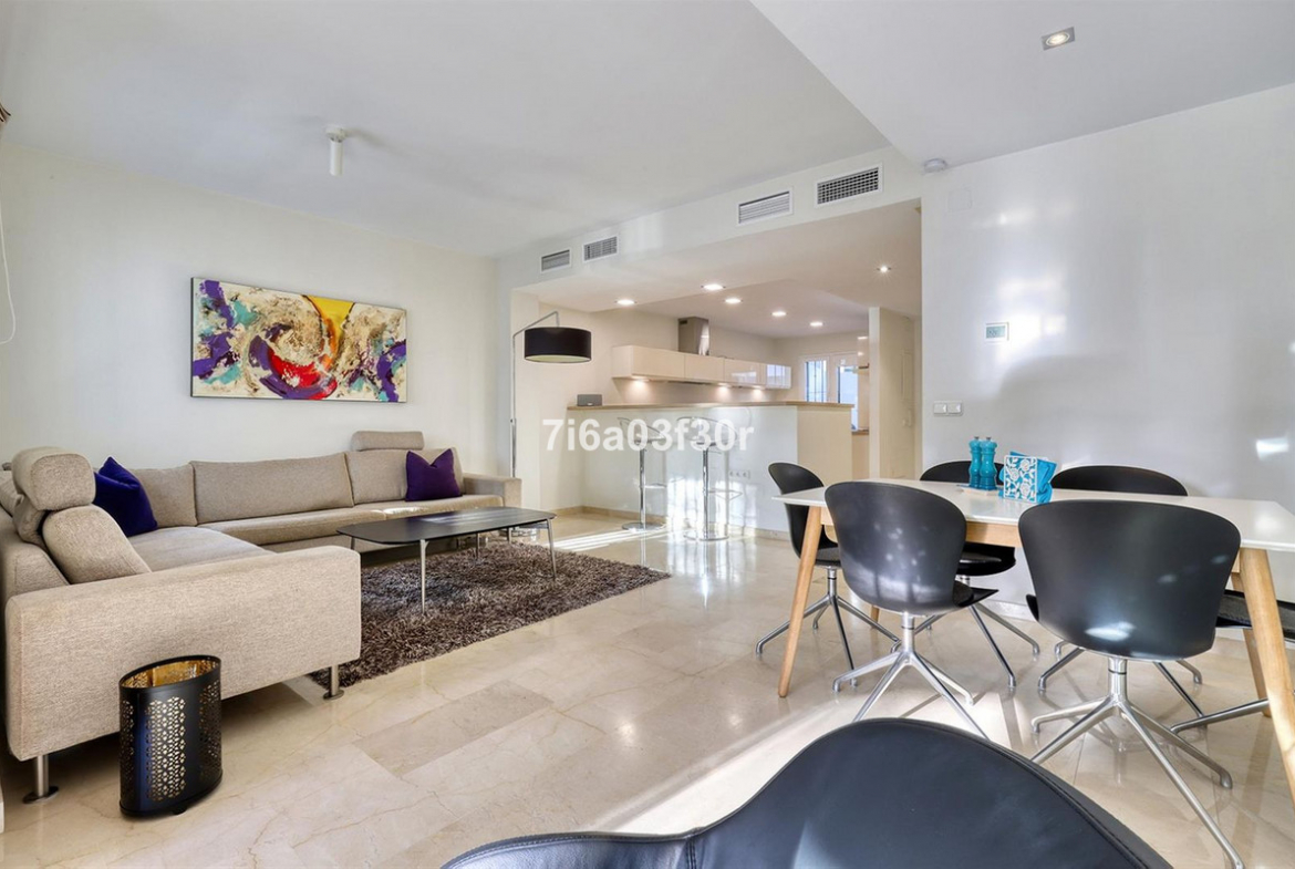 Marbella townhouse 4 Bedrooms