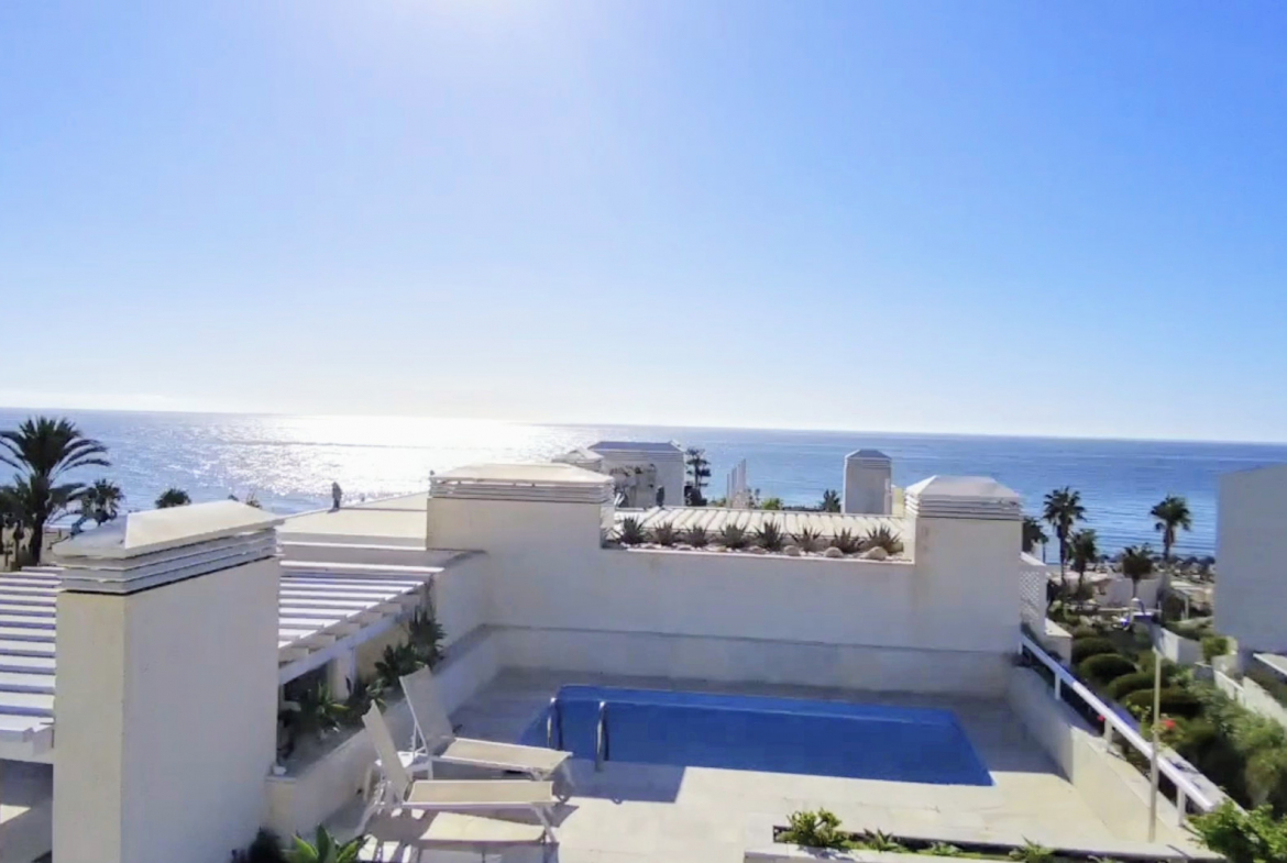 Puerto Banus Marbella penthouse 3 Bedrooms