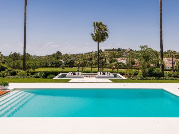 Nueva Andalucia Marbella villa 7 Bedrooms