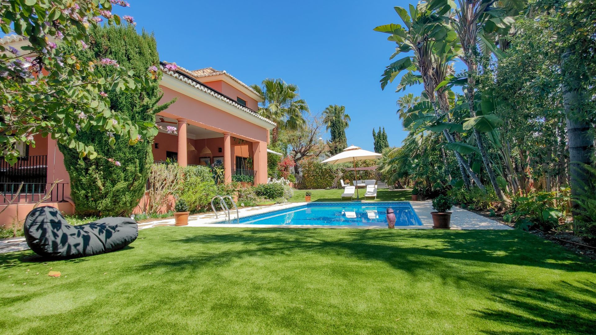 Marbella Golden Mile Marbella villa 5 Bedrooms