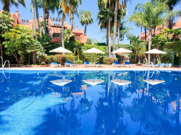 Marbella Golden Mile Marbella townhouse 4 Bedrooms