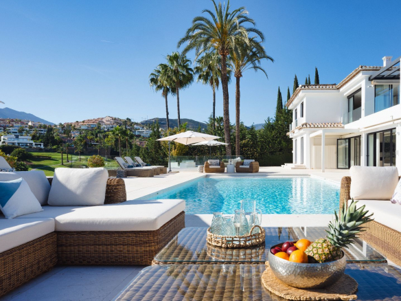 Nueva Andalucia Marbella villa 7 Bedrooms