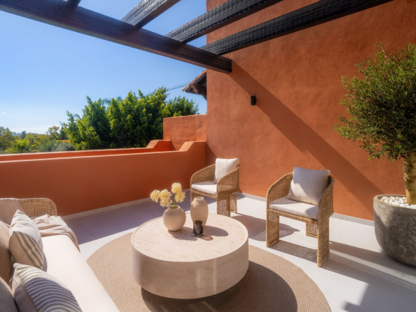 Nueva Andalucia Marbella penthouse 4 Bedrooms
