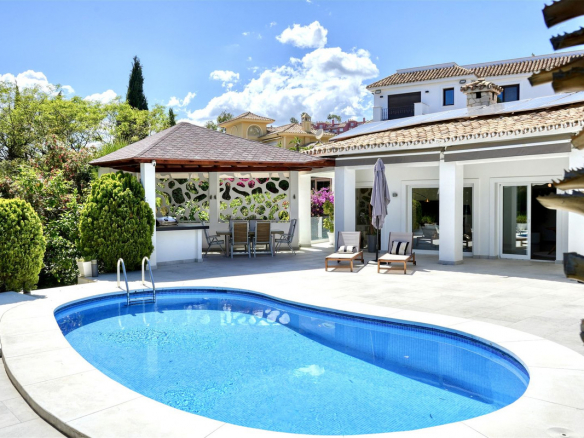 Benahavis villa 4 Bedrooms