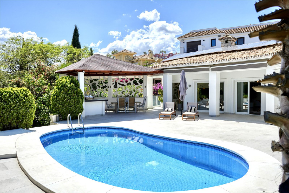 Benahavis villa 4 Bedrooms