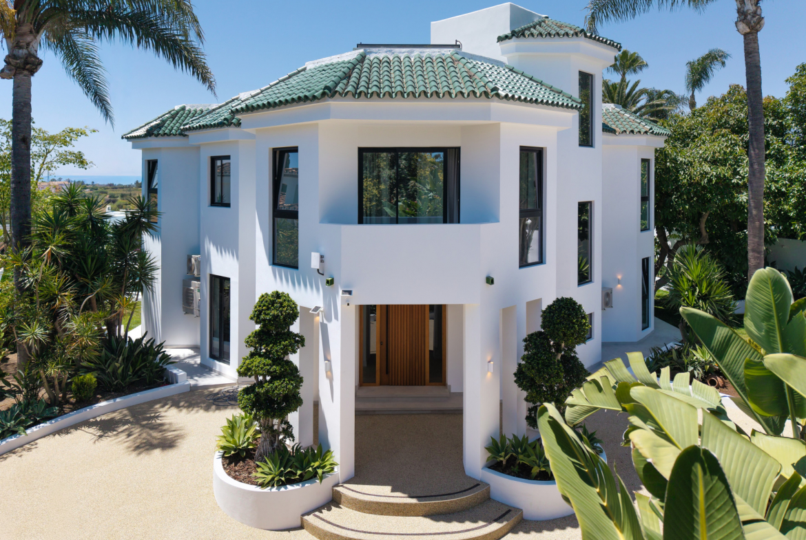 Estepona villa 6 Bedrooms