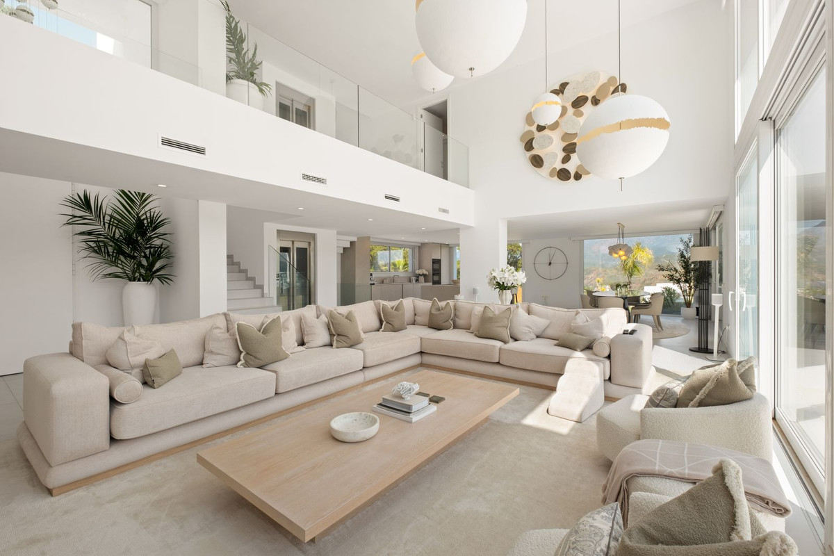La Mairena Marbella villa 4 Bedrooms