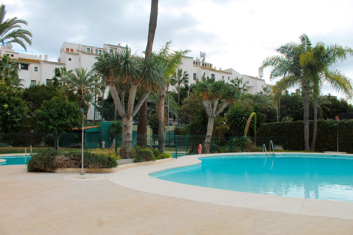 Puerto Banus Marbella penthouse 3 Bedrooms