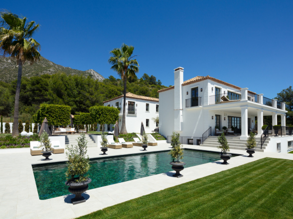 Luxury Villa for Sale in Sierra Blanca Marbella
