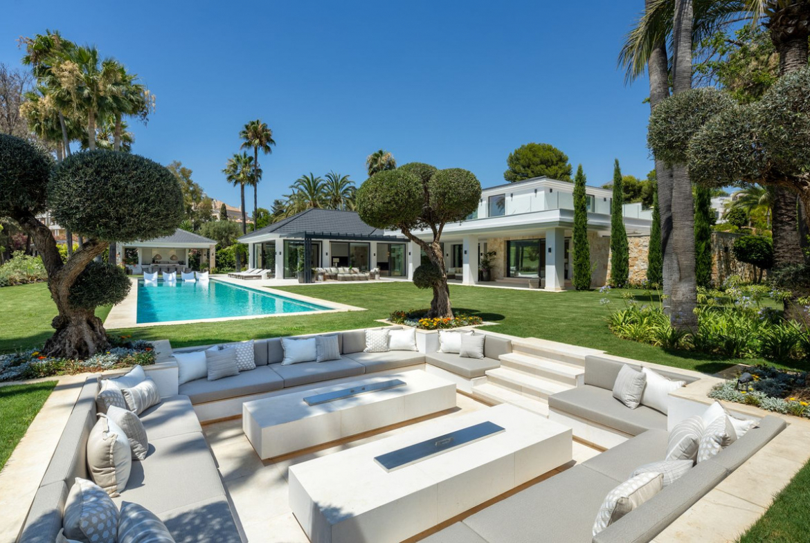 Nueva Andalucia Marbella villa 7 Bedrooms