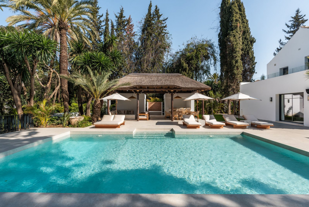 Nueva Andalucia Marbella villa 5 Bedrooms