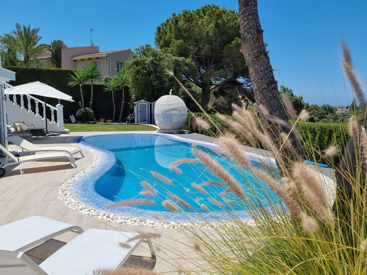 Elviria Marbella villa 5 Bedrooms