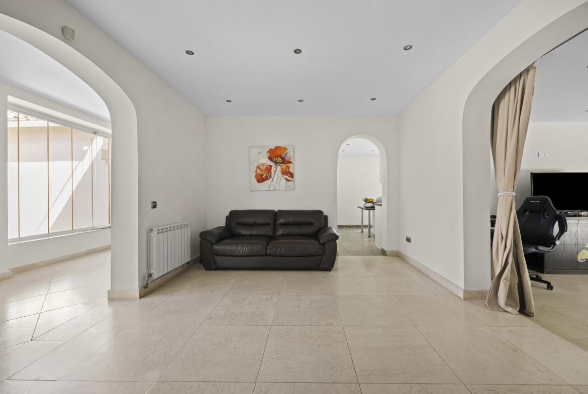 Estepona villa 4 Bedrooms
