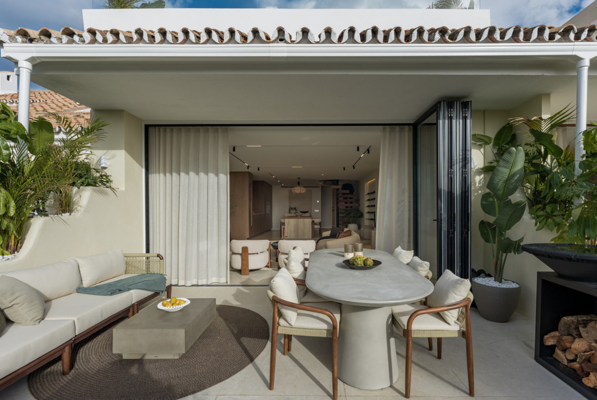 Nueva Andalucia Marbella townhouse 3 Bedrooms