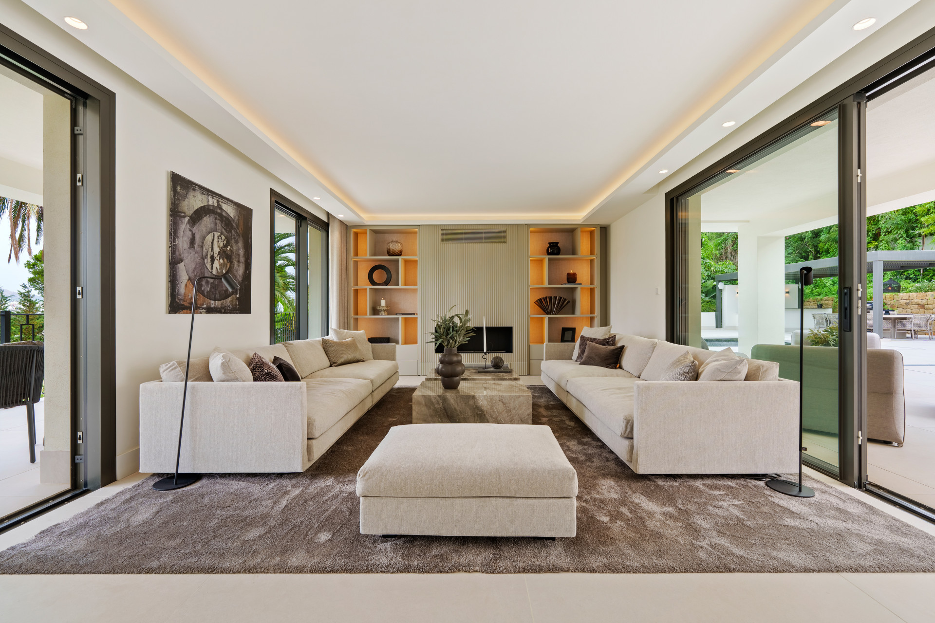 Nueva Andalucia Marbella villa 5 Bedrooms