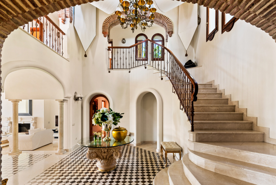 Sierra Blanca Marbella villa 6 Bedrooms