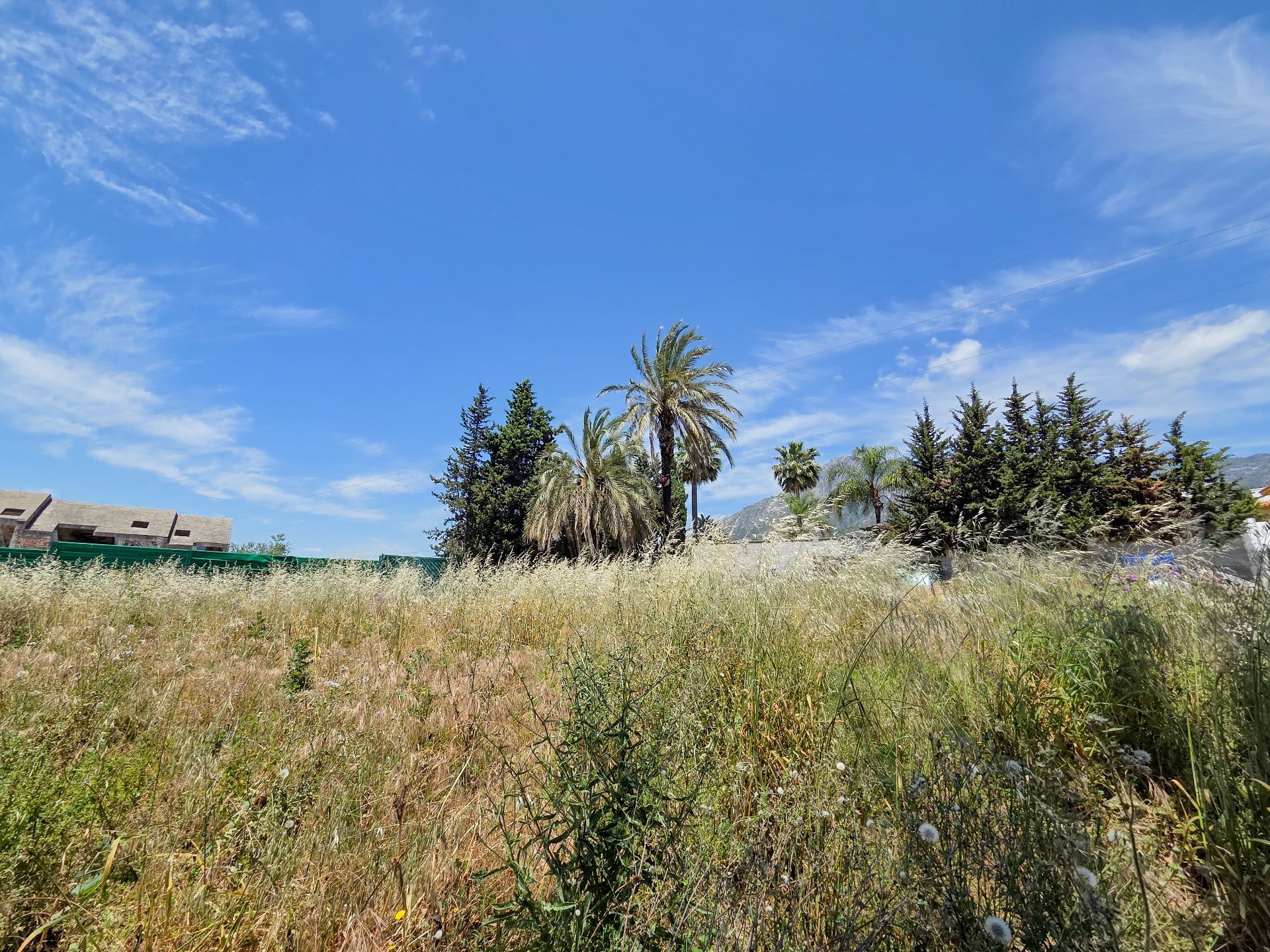 luxo-estate-4 Marbella plot Bedrooms