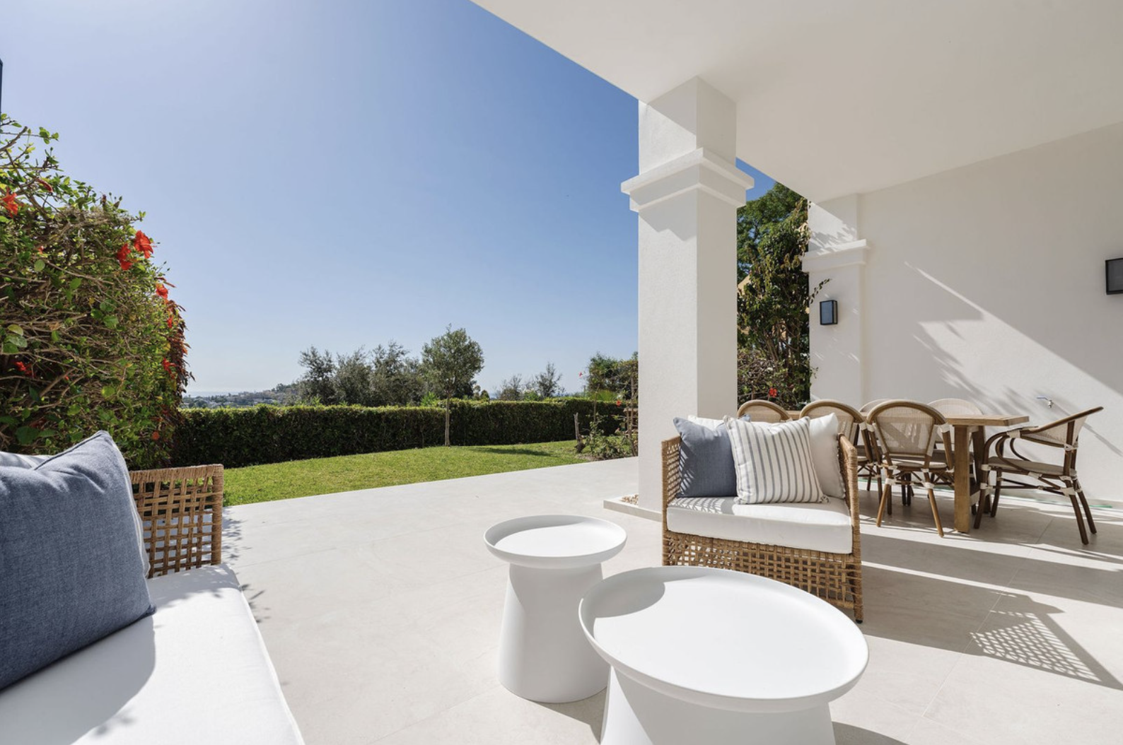 luxo-estate-4 La Quinta Benahavis townhouse 4 Bedrooms