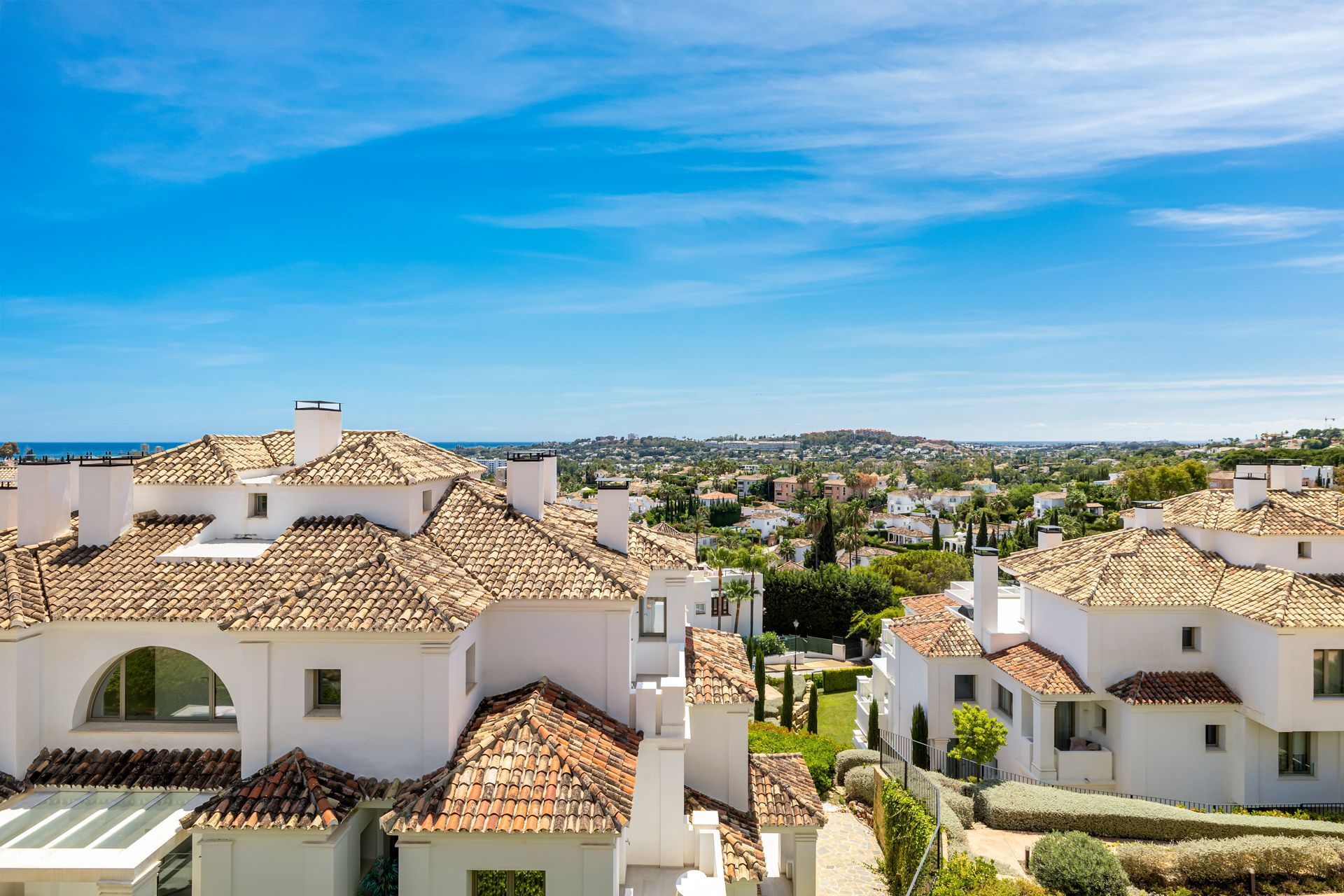 luxo-estate-4 Nueva Andalucia Marbella apartment 7 Bedrooms