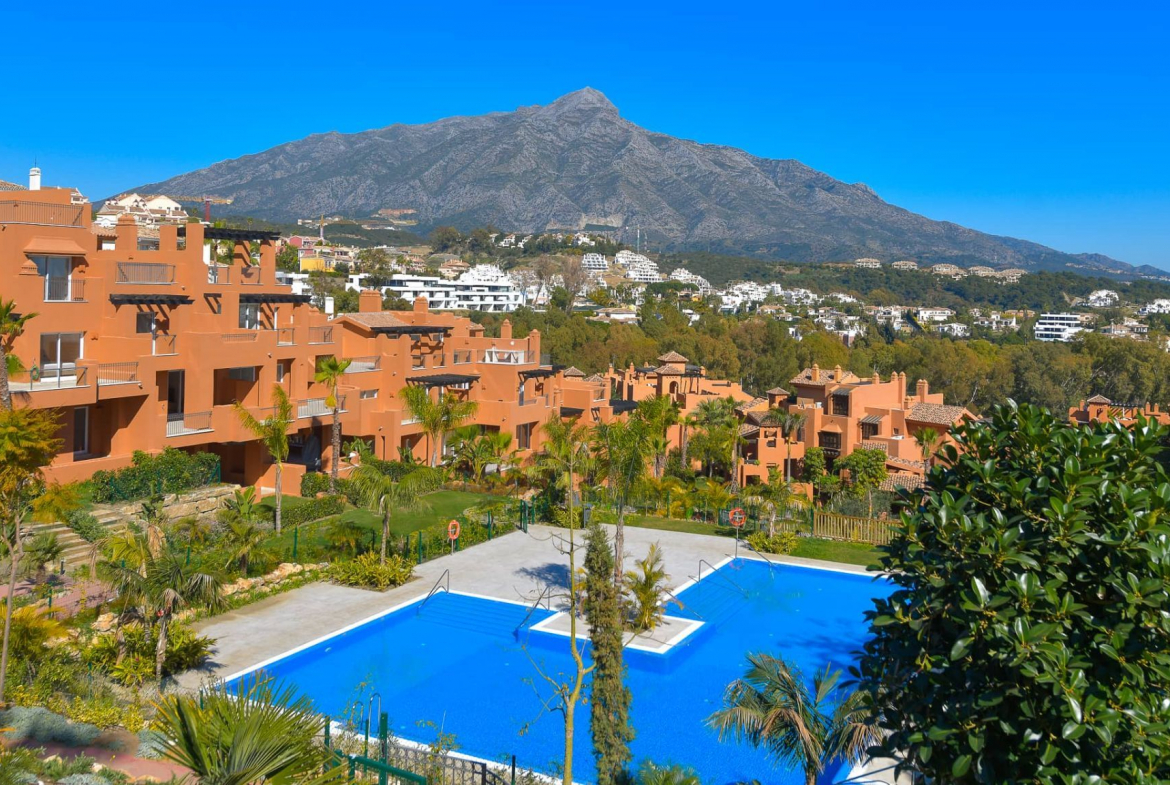 Nueva Andalucia Marbella penthouse 4 Bedrooms