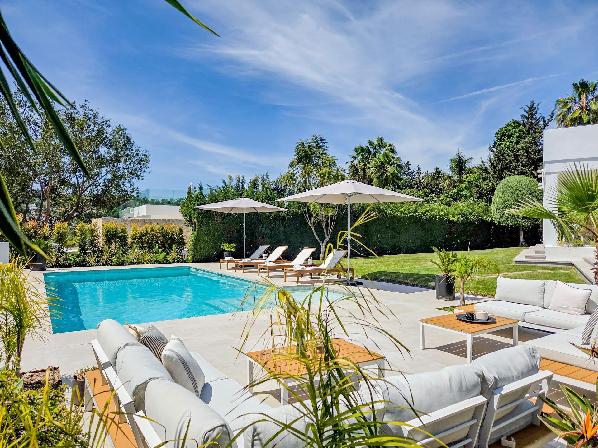 Nueva Andalucia Marbella villa 5 Bedrooms