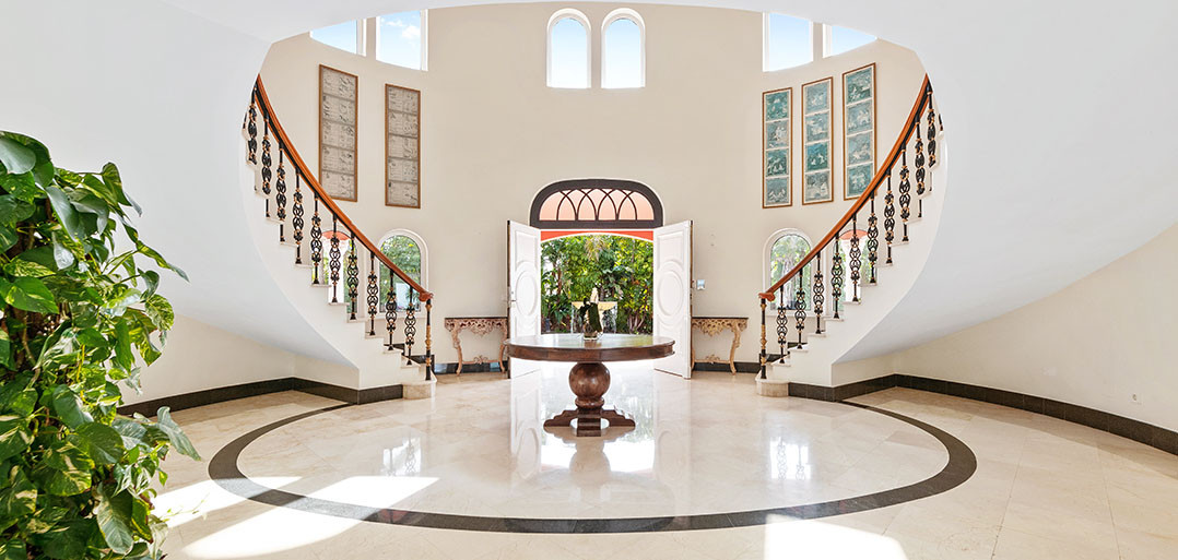 Estepona villa 8 Bedrooms