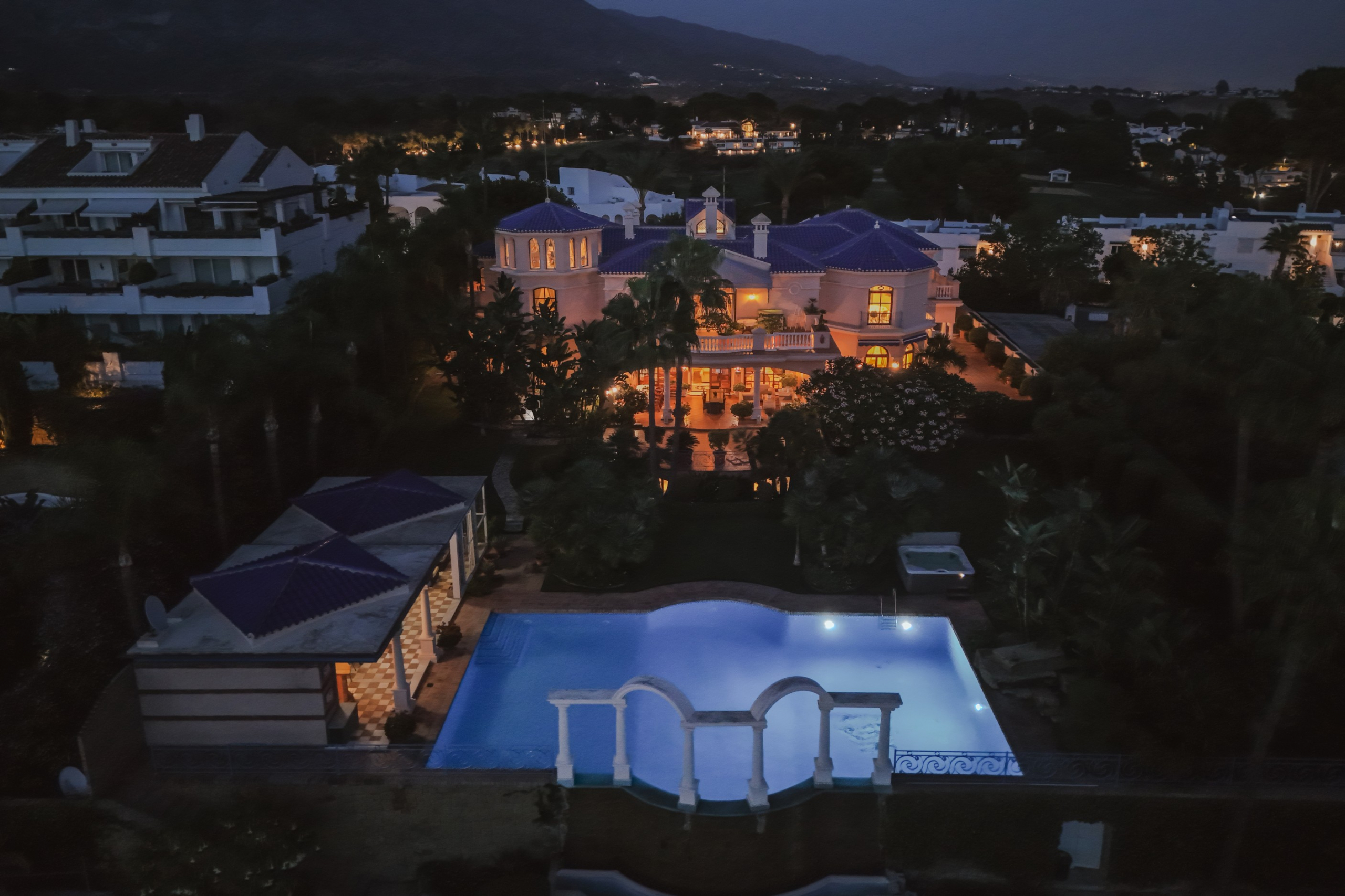 default Nueva Andalucia Marbella villa 6 Bedrooms