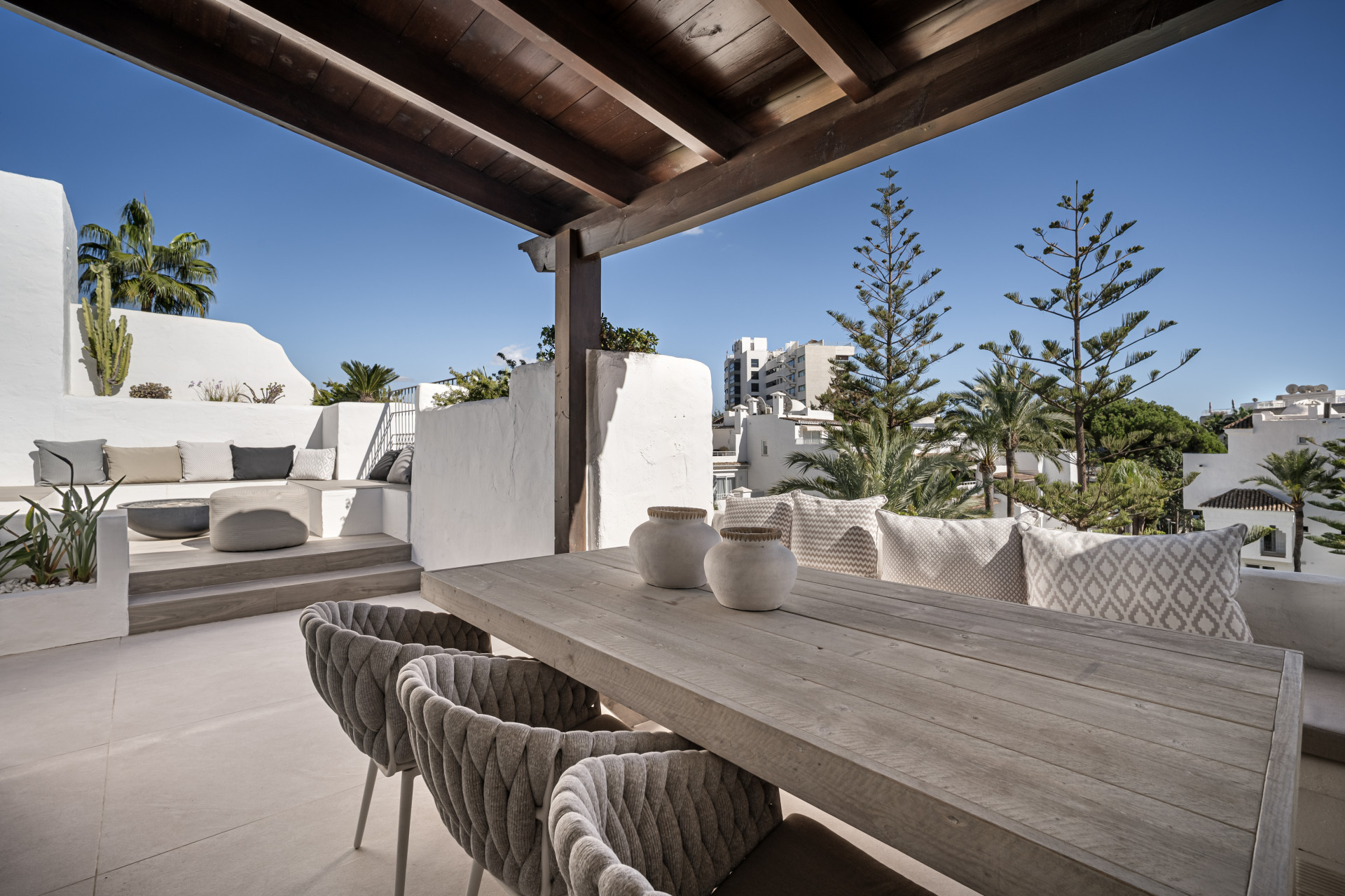 luxo-estate-4 Marbella Golden Mile Marbella penthouse 3 Bedrooms