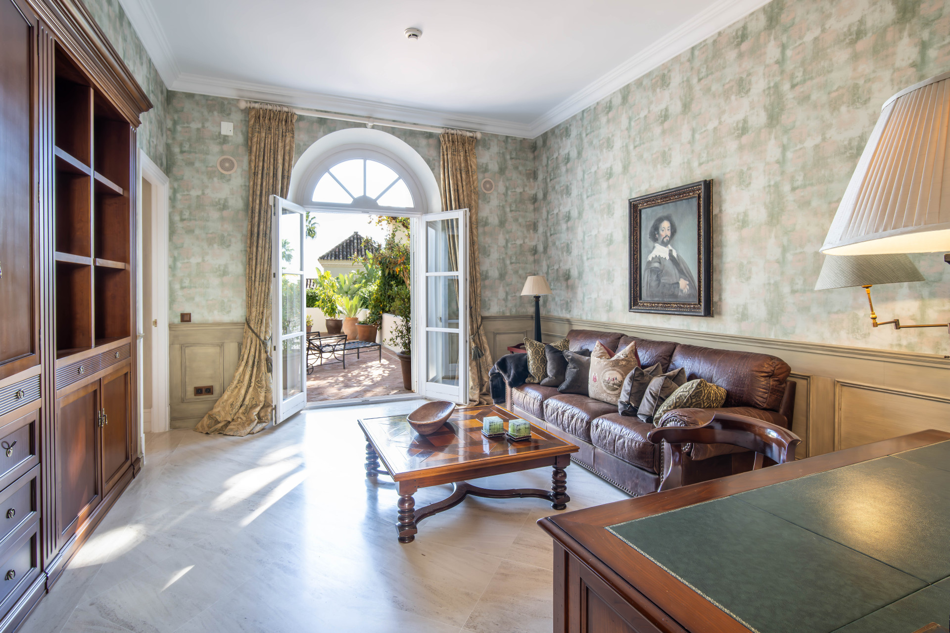 Marbella Golden Mile Marbella villa 5 Bedrooms