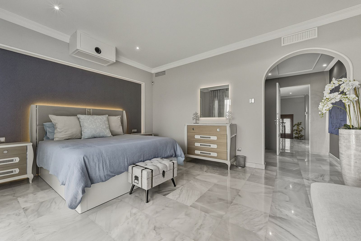 Guadalmina Alta San Pedro Alcantara villa 5 Bedrooms
